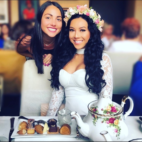 Meet your Posher, Jade - Picture 4 of 5